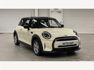 Used Mini Cooper Classic 136 HP (100 kW) 2022 White Hatchback