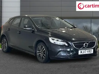 Used Volvo V40 Momentum 122 HP (89 kW) 2017 Black Hatchback