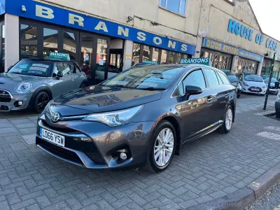 Second-hand Toyota Avensis