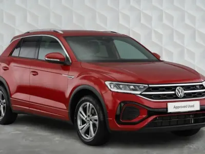 Begagnad VW T-Roc R-line 150 HK (110 kW) 2023 Röd SUV