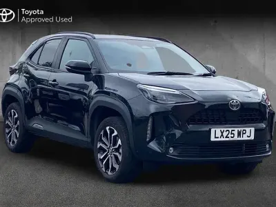 Used Toyota Yaris Cross Design 114 HP (83 kW) 2025 Black SUV