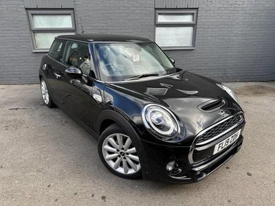 Used Mini Cooper S Classic 192 HP (141 kW) 2019 Black Hatchback