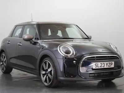 Used Mini Cooper Exclusive 134 HP (98 kW) 2023 Black Hatchback