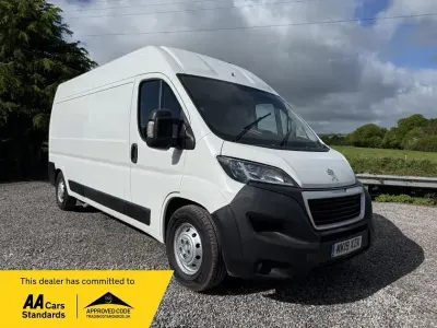 Used Peugeot Boxer 130 HP (95 kW) 2019 White Van