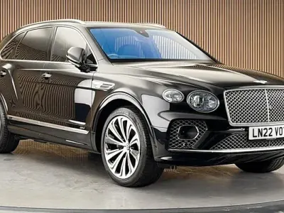 Used Bentley Bentayga 449 HP (330 kW) 2022 Black SUV