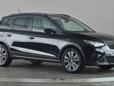 Begagnad Seat Arona SE 95 HK (69 kW) 2023 Svart SUV