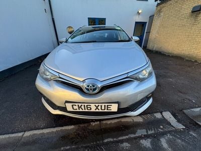 Toyota Auris Hybrid