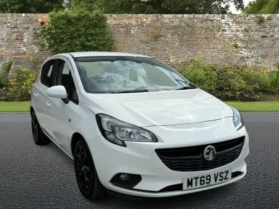 Used Vauxhall Corsa S 90 HP (66 kW) 2019 White Hatchback