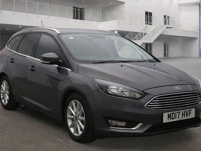Used Ford Focus Titanium 125 HP (91 kW) 2017 Grey Estate
