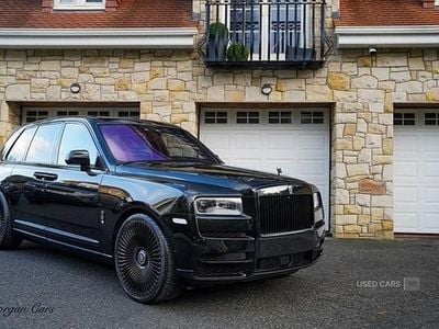 Black Used 2022 Rolls Royce Cullinan SUV | £259,995 (Fair price)