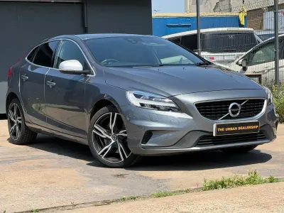 Used Volvo V40 R-Design Pro 2018 Grey