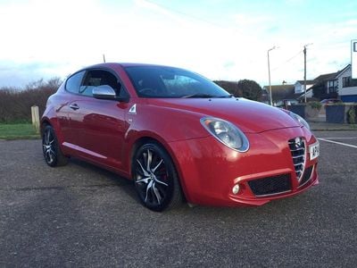 Used Alfa Romeo MiTo 105 HP (77 kW) 2014 Red Hatchback