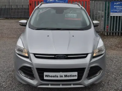 Usado Ford Kuga Sport 150 HP (110 kW) 2016 Prateado SUV