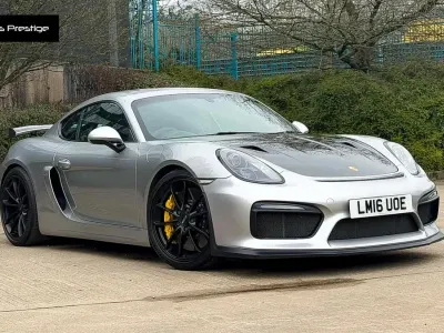 Used Porsche Cayman GT4 385 HP (283 kW) 2016 Silver Coupe