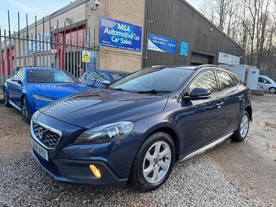 Used Volvo V40 SE 2014 Blue Hatchback