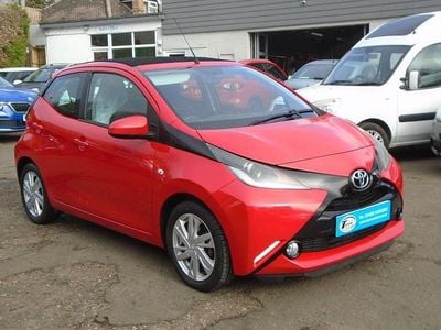 Used Toyota Aygo x-press 69 HP (50 kW) 2016 Red Hatchback
