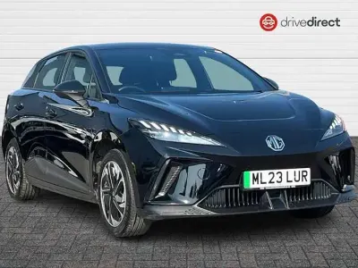 Usado MG MG4 EV SE 319 kW (435 CV) 2023 Negro Utilitario
