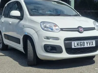 Używany Fiat Panda Lounge 69 KM (50 kW) 2020 Hatchback
