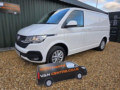 Used VW Transporter Highline 150 HP (110 kW) 2024 White Van