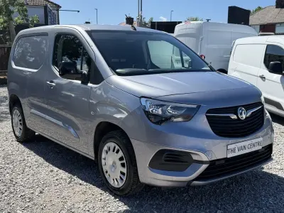 Used Vauxhall Combo 100 HP (73 kW) 2022 Grey MPV