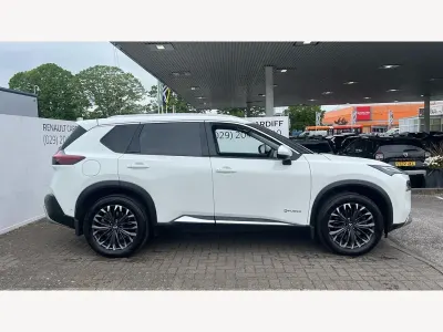 Used Nissan X-Trail Tekna 213 HP (156 kW) 2024 White SUV