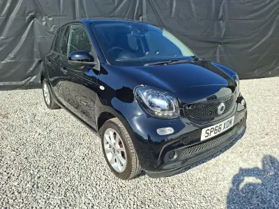 Used Smart ForFour Passion 71 HP (52 kW) 2016 Black Hatchback