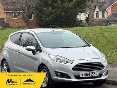 Used Ford Fiesta Zetec 82 HP (60 kW) 2015 Silver Hatchback