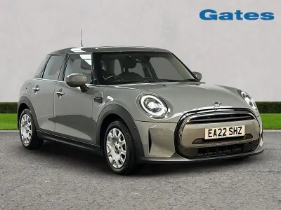 Begagnad Mini ONE Classic 2022 Halvkombi
