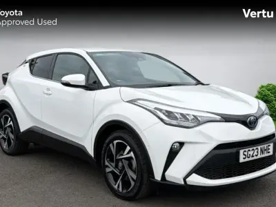 Second-hand Toyota C-HR Design 122 CP (89 kW) 2023 Alb SUV