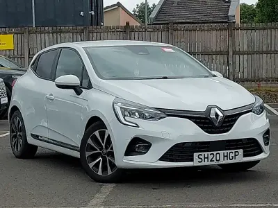 Used Renault Clio Iconic 72 HP (52 kW) 2020 White Hatchback