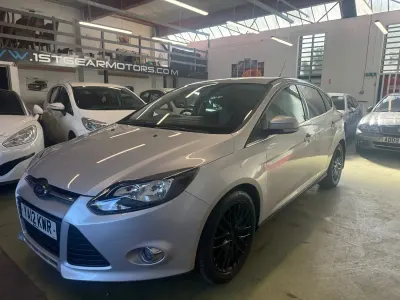 Used Ford Focus Zetec 2012 Silver Hatchback