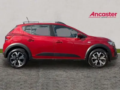 Used Dacia Sandero Prestige 90 HP (66 kW) 2022 Red SUV