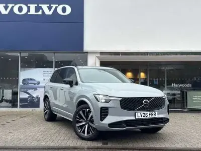 Neu Volvo XC90 Plus 247 PS (181 kW) 2026 SUV