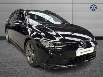 Second-hand VW Golf VIII 150 CP (110 kW) 2022