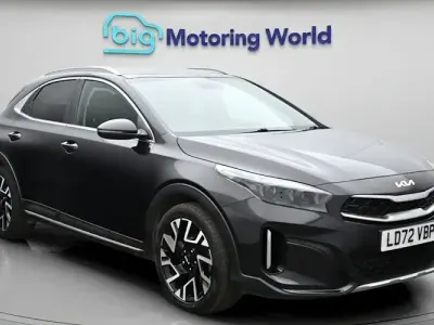Usado Kia XCeed 160 HP (117 kW) 2022 Preto SUV
