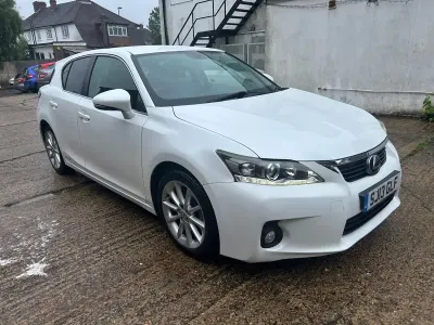 Used Lexus CT200h 2013 White Hatchback