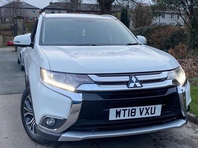 Used Mitsubishi Outlander 2018 White SUV