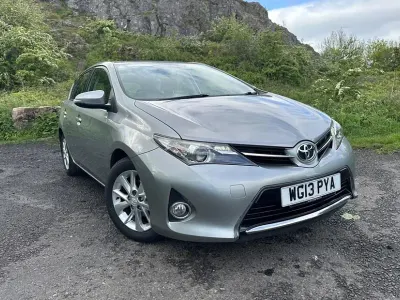 Used Toyota Auris 2013