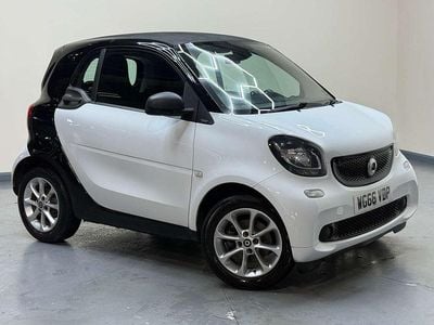 White Used 2016 Smart ForTwo Coupé Passion Coupe | £3,850 (Fair price)