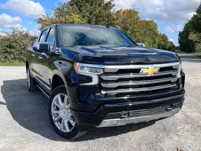 Used Chevrolet Silverado 305 HP (224 kW) 2026 Black Sedan