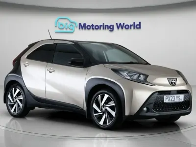 Used Toyota Aygo X 71 HP (52 kW) 2023 Beige SUV