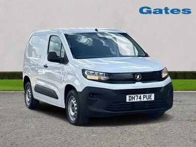 Używany Vauxhall Combo 100 KM (73 kW) 2025 Biały Minivan