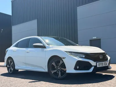 Used Honda Civic EX 126 HP (92 kW) 2019 White Hatchback