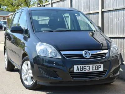Second-hand Vauxhall Zafira 115 CP (84 kW) 2013 Negru Monovolum