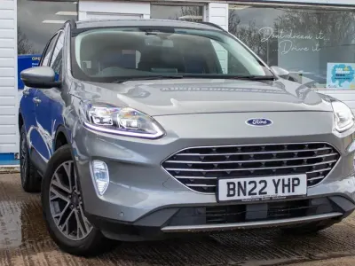 Second-hand Ford Kuga Titanium 120 CP (88 kW) 2022 Argintiu SUV