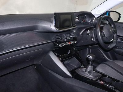 Used Peugeot 208 Allure 99 HP (72 kW) 2021 Blue Hatchback