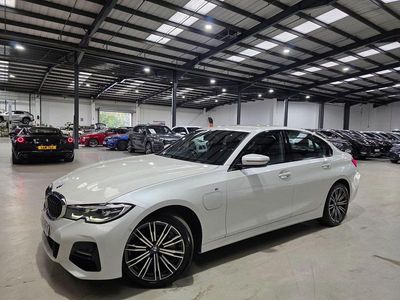 BMW 330e