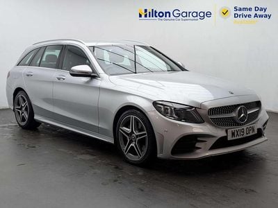 Begagnad Mercedes C220 AMG line 194 HK (142 kW) 2019 Silver Kombi