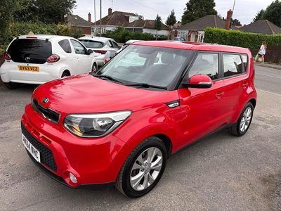 Red Used 2014 Kia Soul SUV | £4,695 (A bit pricey)