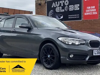 Begagnad BMW 116 2017 Grå Halvkombi